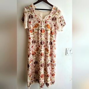 Womens salwar, kameez, dupatta set, medium, white with floral embroidery